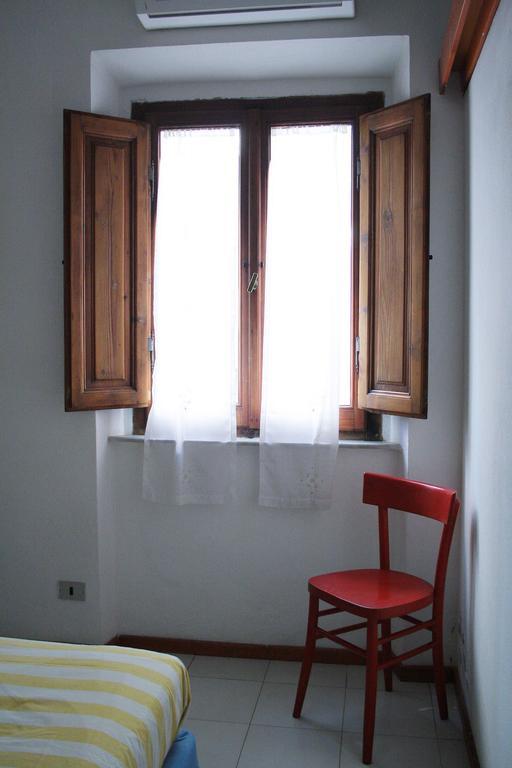דירות קסטליונה דלה פסקאיה Casa Marina מראה חיצוני תמונה