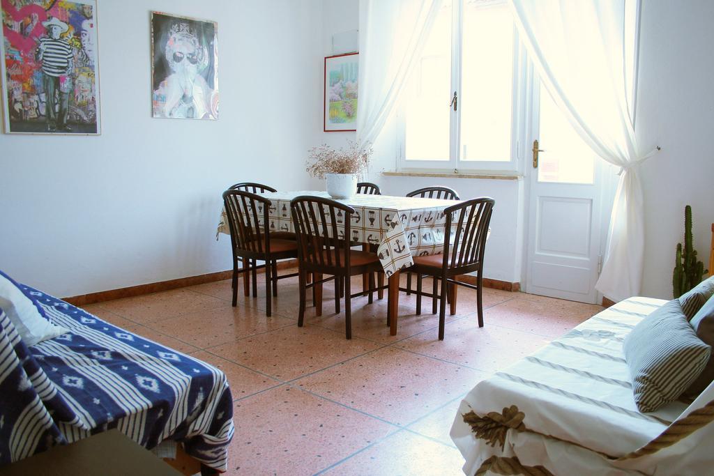 דירות קסטליונה דלה פסקאיה Casa Marina מראה חיצוני תמונה