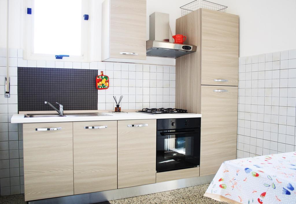 דירות קסטליונה דלה פסקאיה Casa Marina מראה חיצוני תמונה