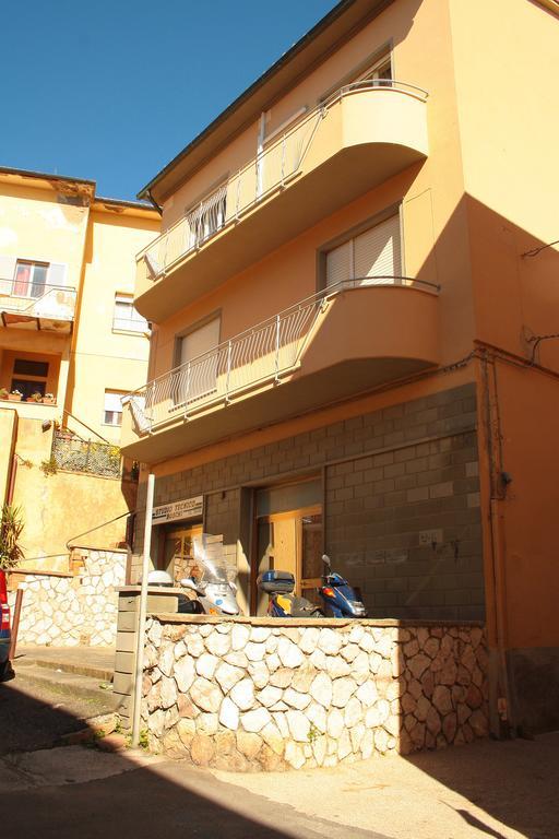 דירות קסטליונה דלה פסקאיה Casa Marina מראה חיצוני תמונה