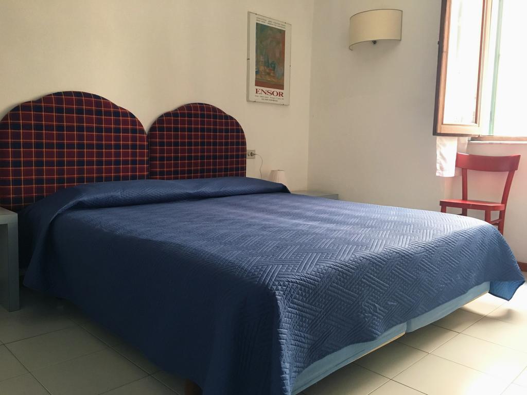 דירות קסטליונה דלה פסקאיה Casa Marina מראה חיצוני תמונה