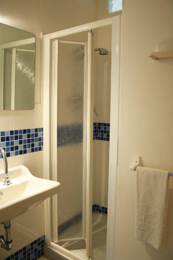 דירות קסטליונה דלה פסקאיה Casa Marina מראה חיצוני תמונה